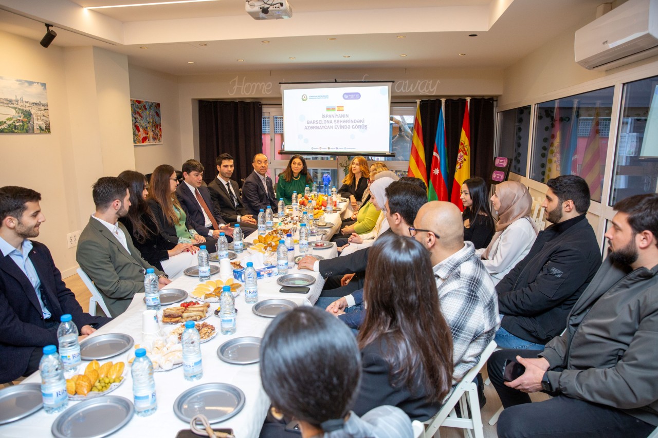 Komitə sədri Barselona Azərbaycan Evini ziyarət edib - FOTOLAR